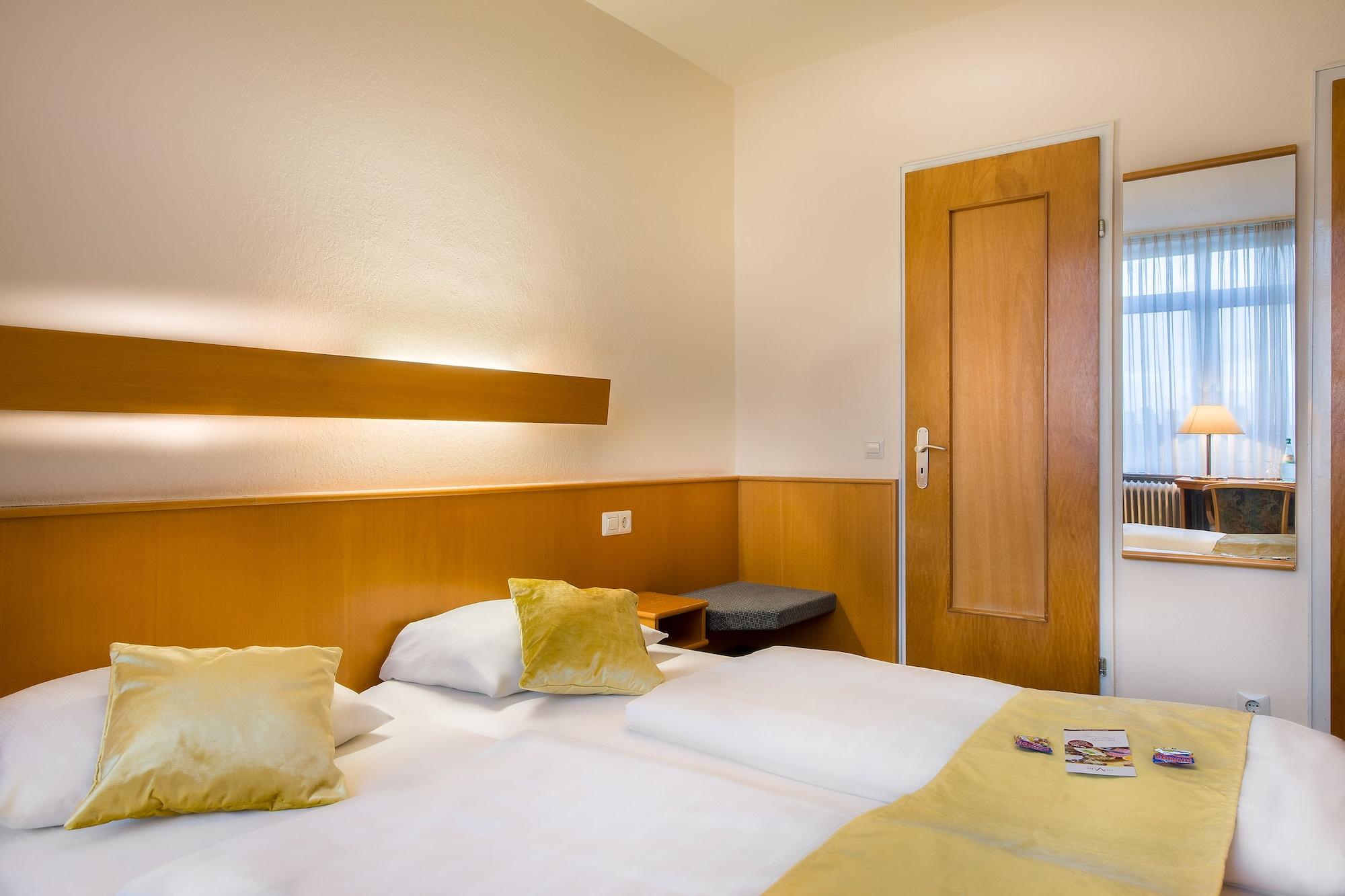 Scope Hotel Greif カールスルーエ エクステリア 写真