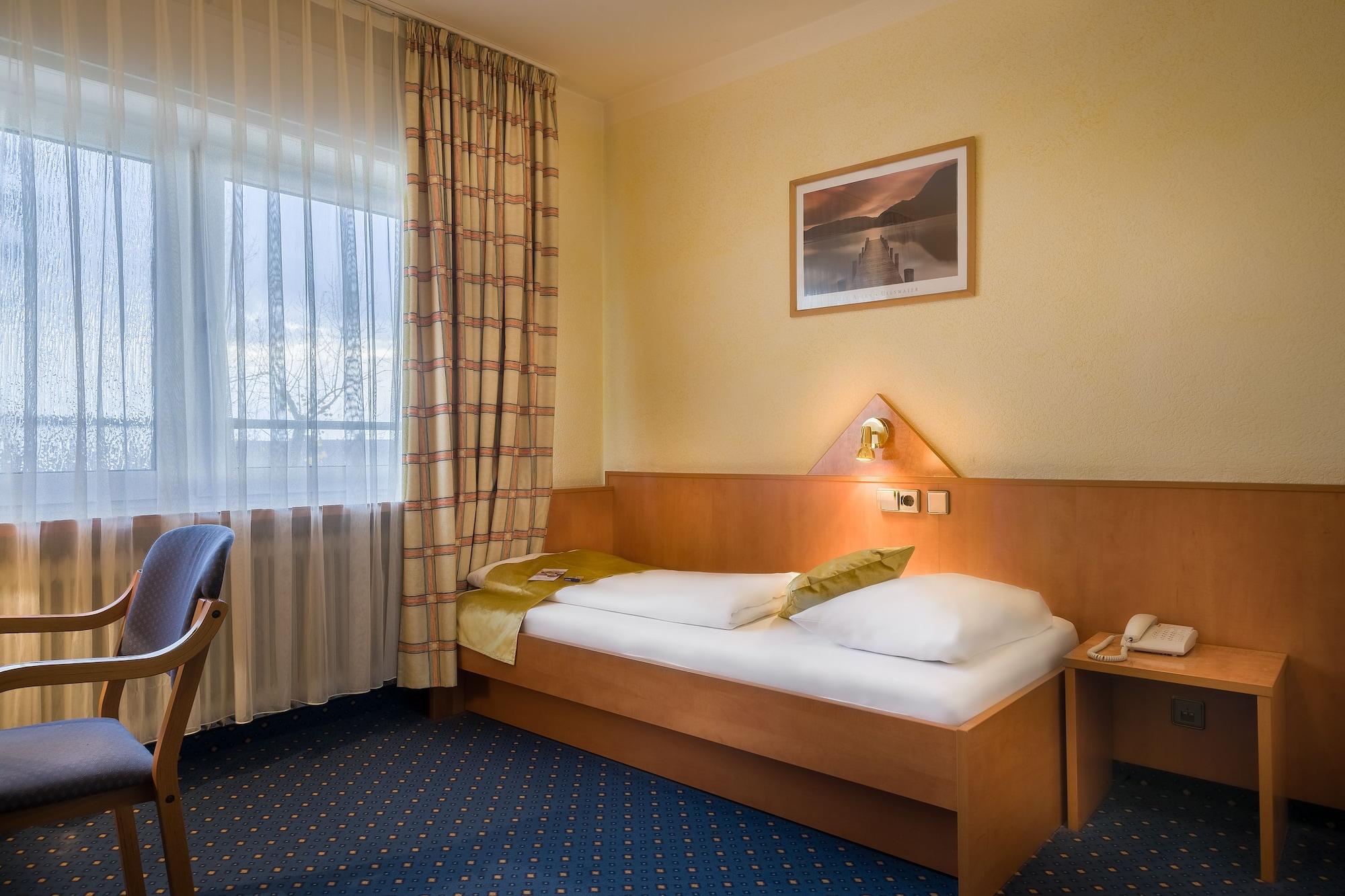 Scope Hotel Greif カールスルーエ エクステリア 写真