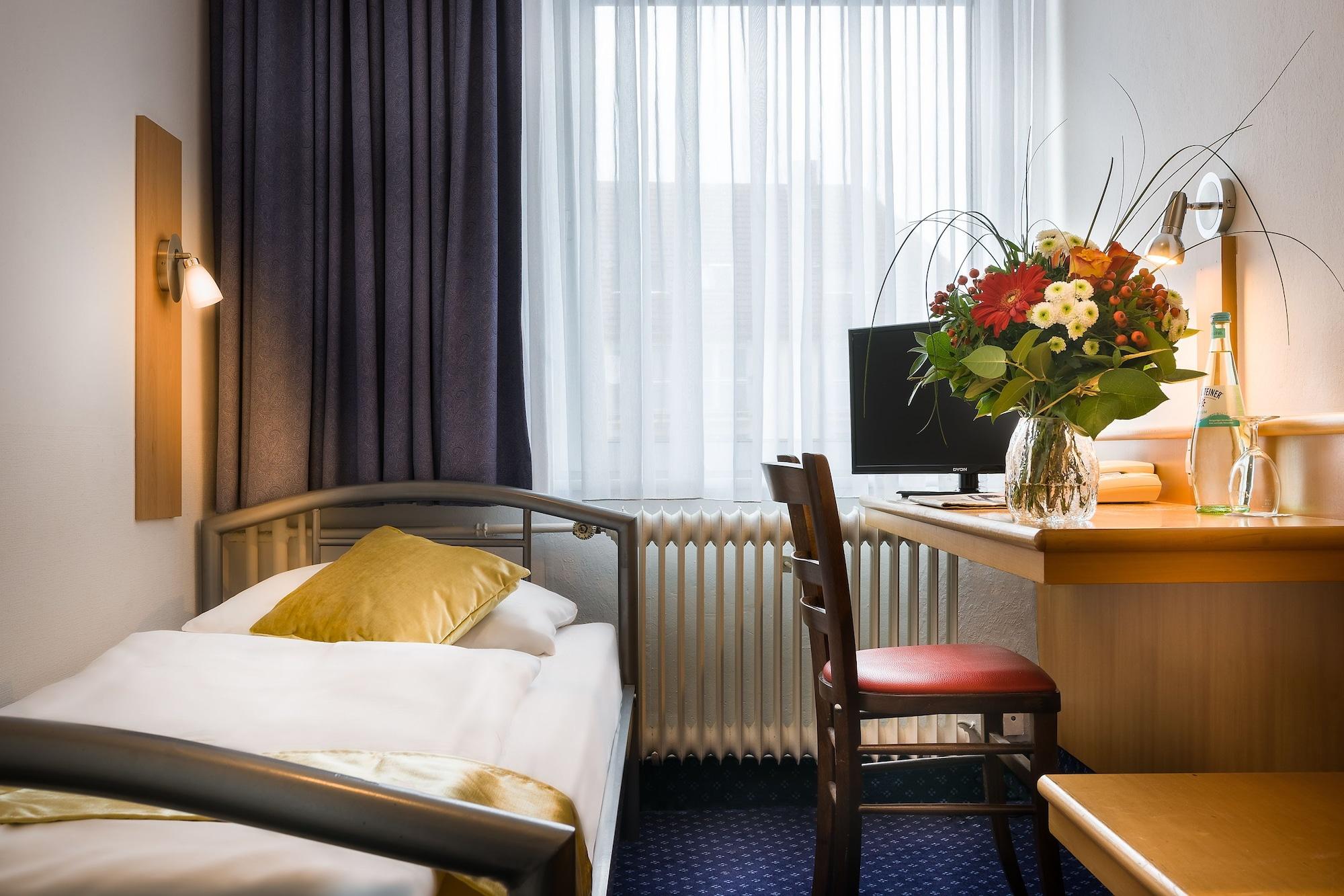 Scope Hotel Greif カールスルーエ エクステリア 写真