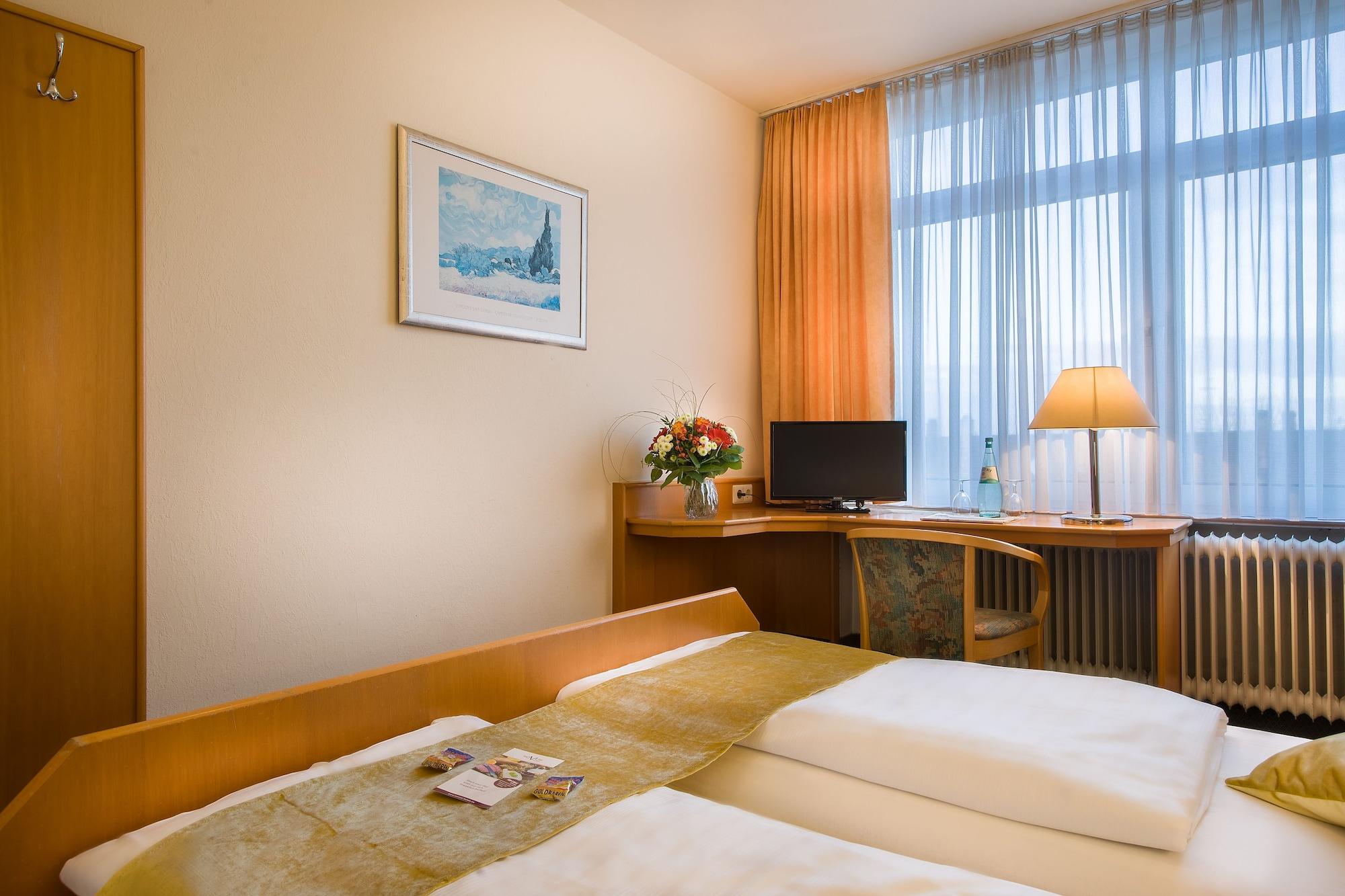 Scope Hotel Greif カールスルーエ エクステリア 写真