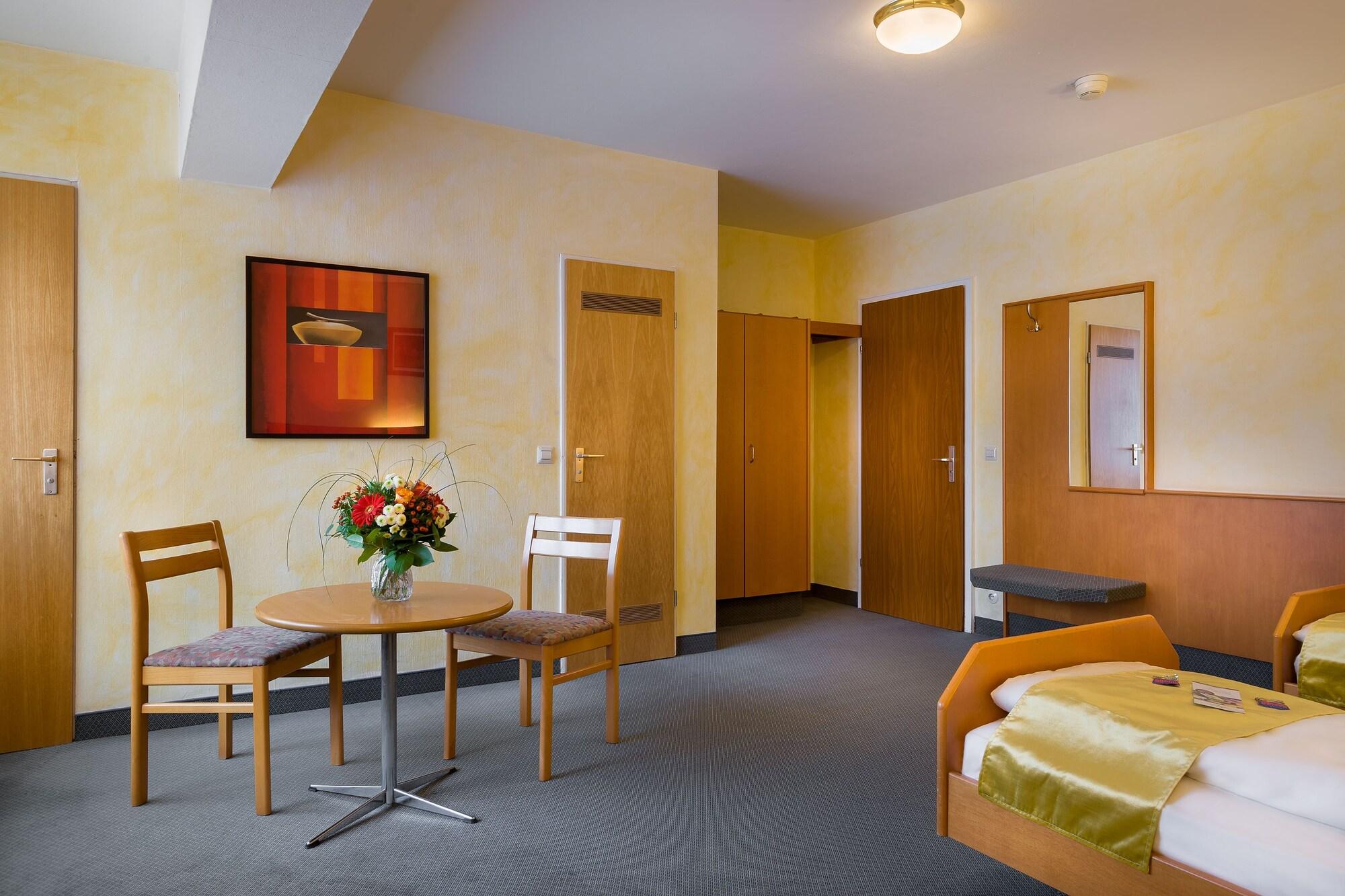 Scope Hotel Greif カールスルーエ エクステリア 写真