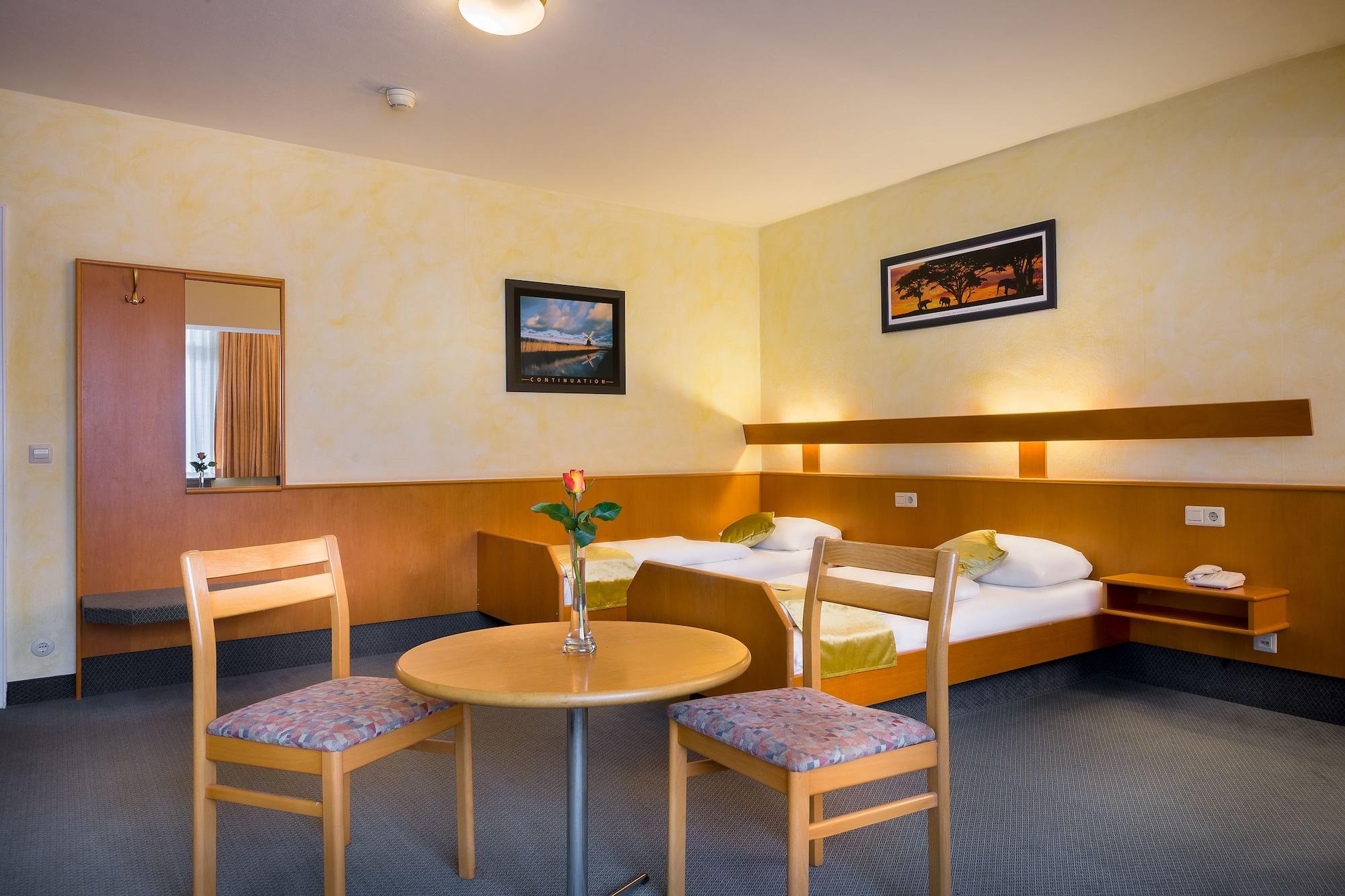 Scope Hotel Greif カールスルーエ エクステリア 写真