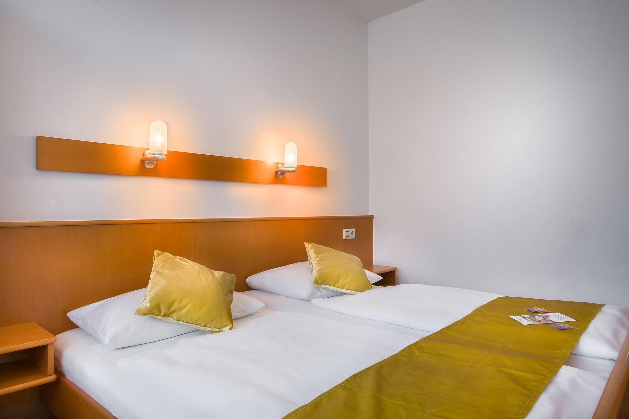 Scope Hotel Greif カールスルーエ エクステリア 写真