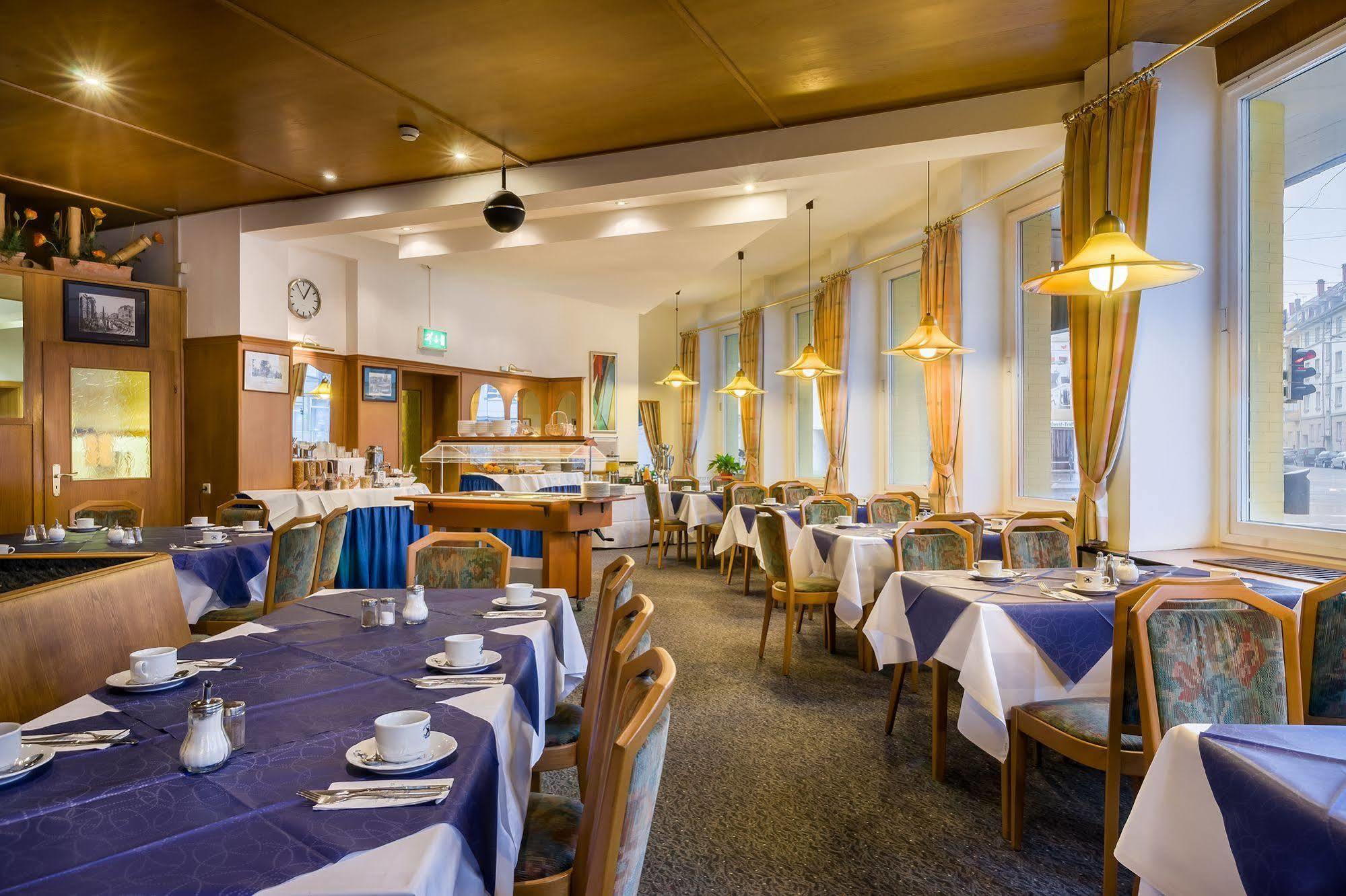 Scope Hotel Greif カールスルーエ エクステリア 写真