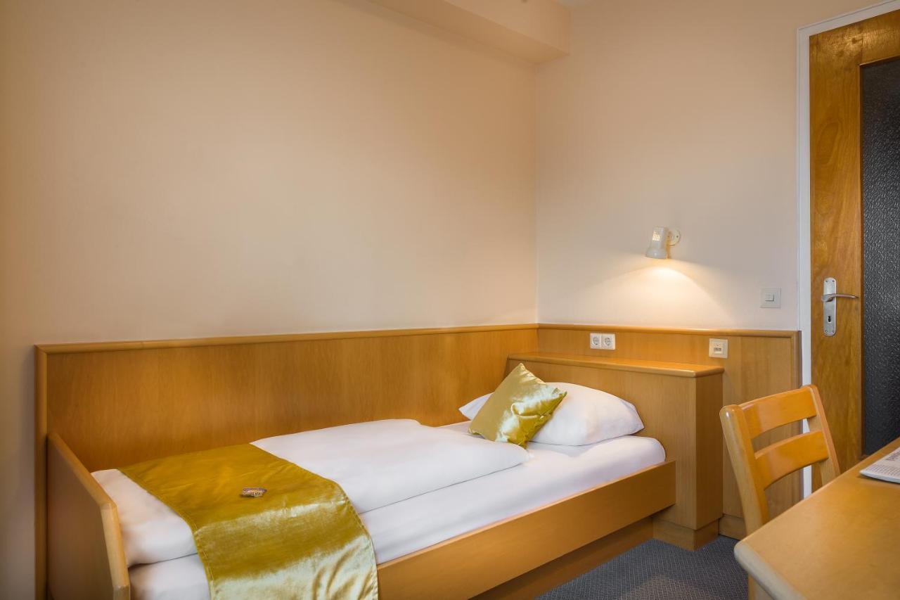 Scope Hotel Greif カールスルーエ エクステリア 写真